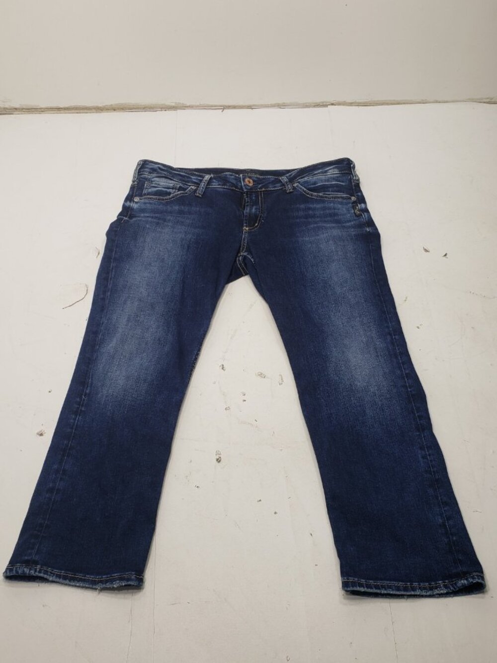 Silver Jeans Co Suki Capri Womens Mid Rise Curvy Fit Blue Denim Jeans W32/L22.5